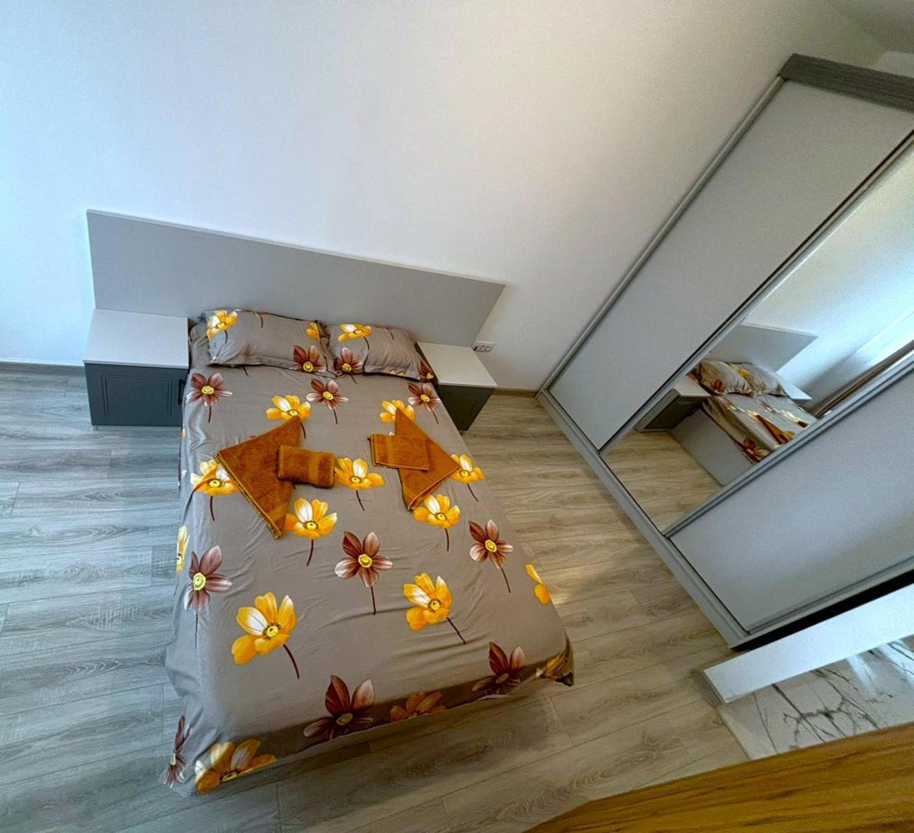 Sky View - Free Parking Appartement Iasi Buitenkant foto