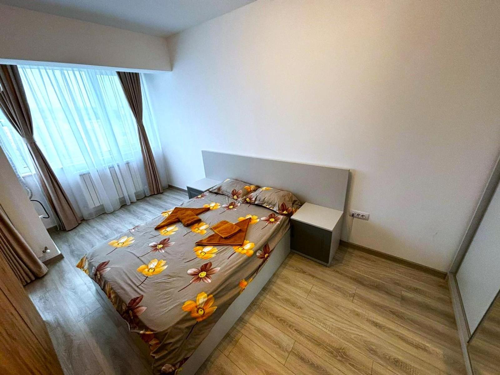 Sky View - Free Parking Appartement Iasi Buitenkant foto