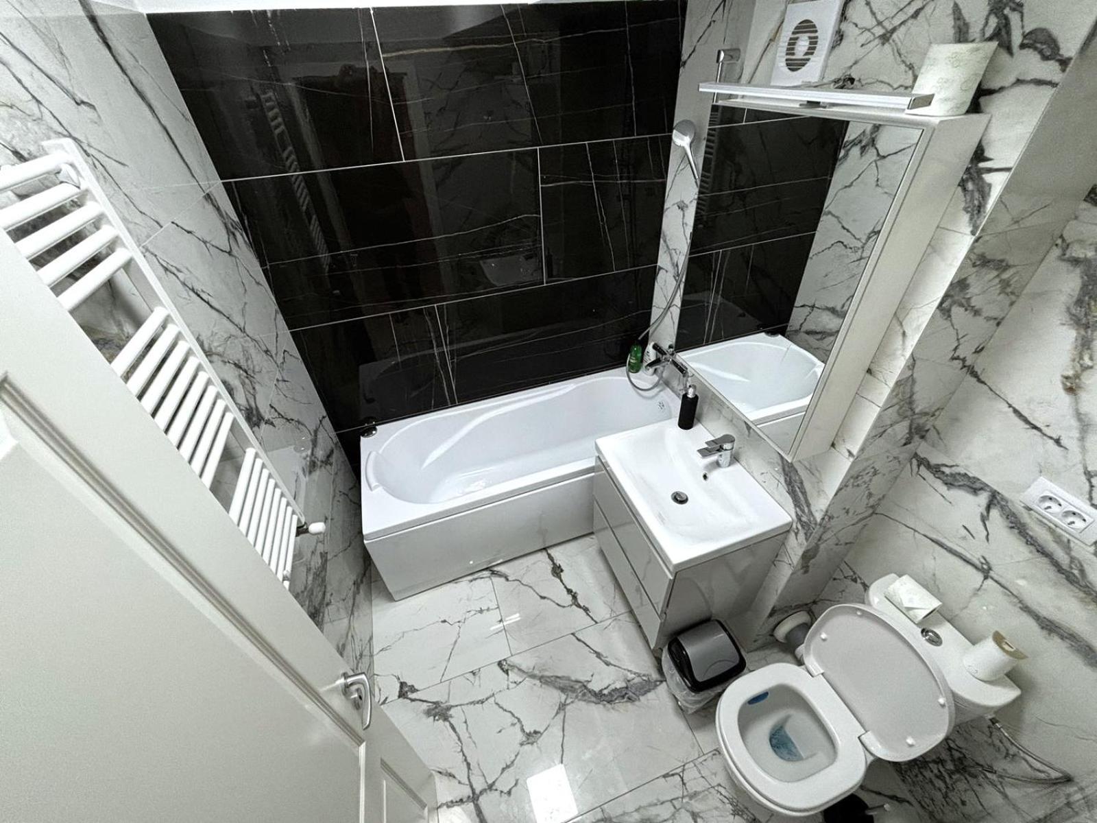 Sky View - Free Parking Appartement Iasi Buitenkant foto