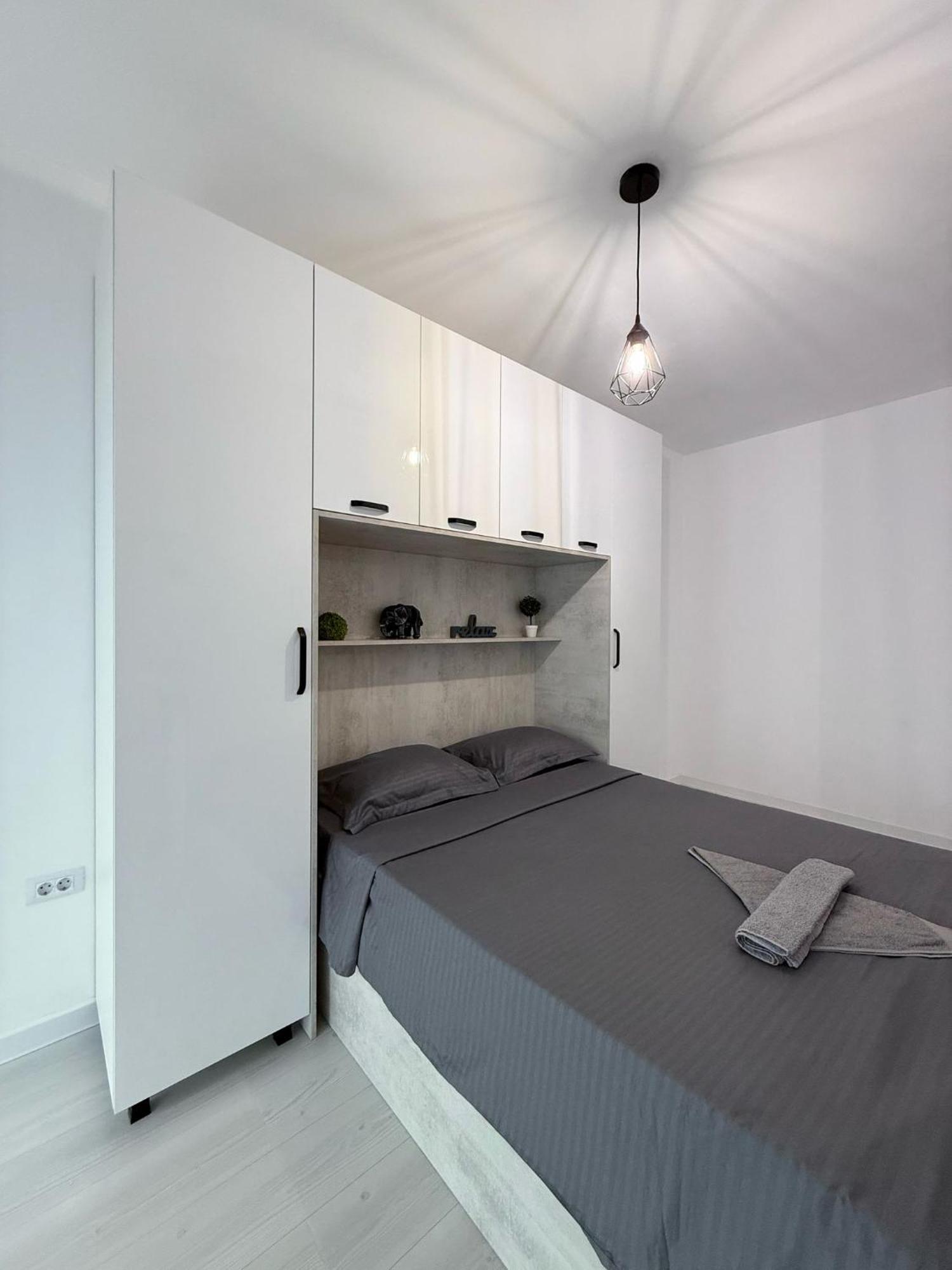 Sky View - Free Parking Appartement Iasi Buitenkant foto