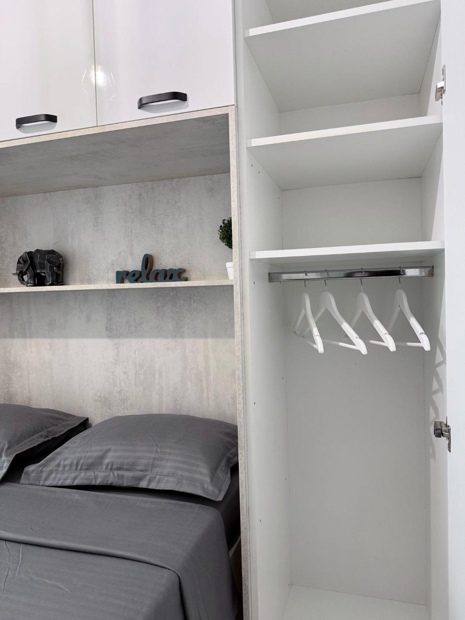 Sky View - Free Parking Appartement Iasi Buitenkant foto