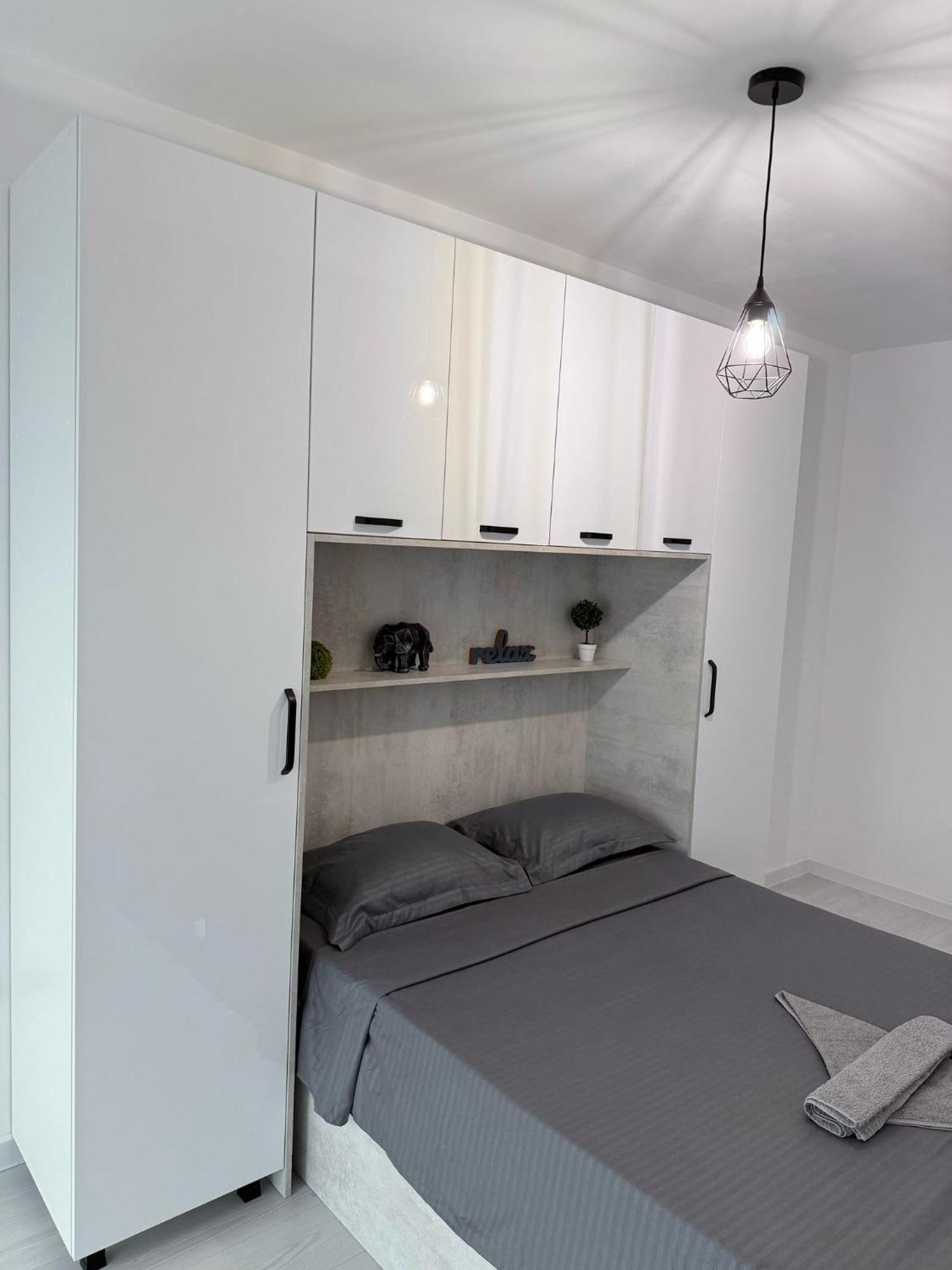 Sky View - Free Parking Appartement Iasi Buitenkant foto