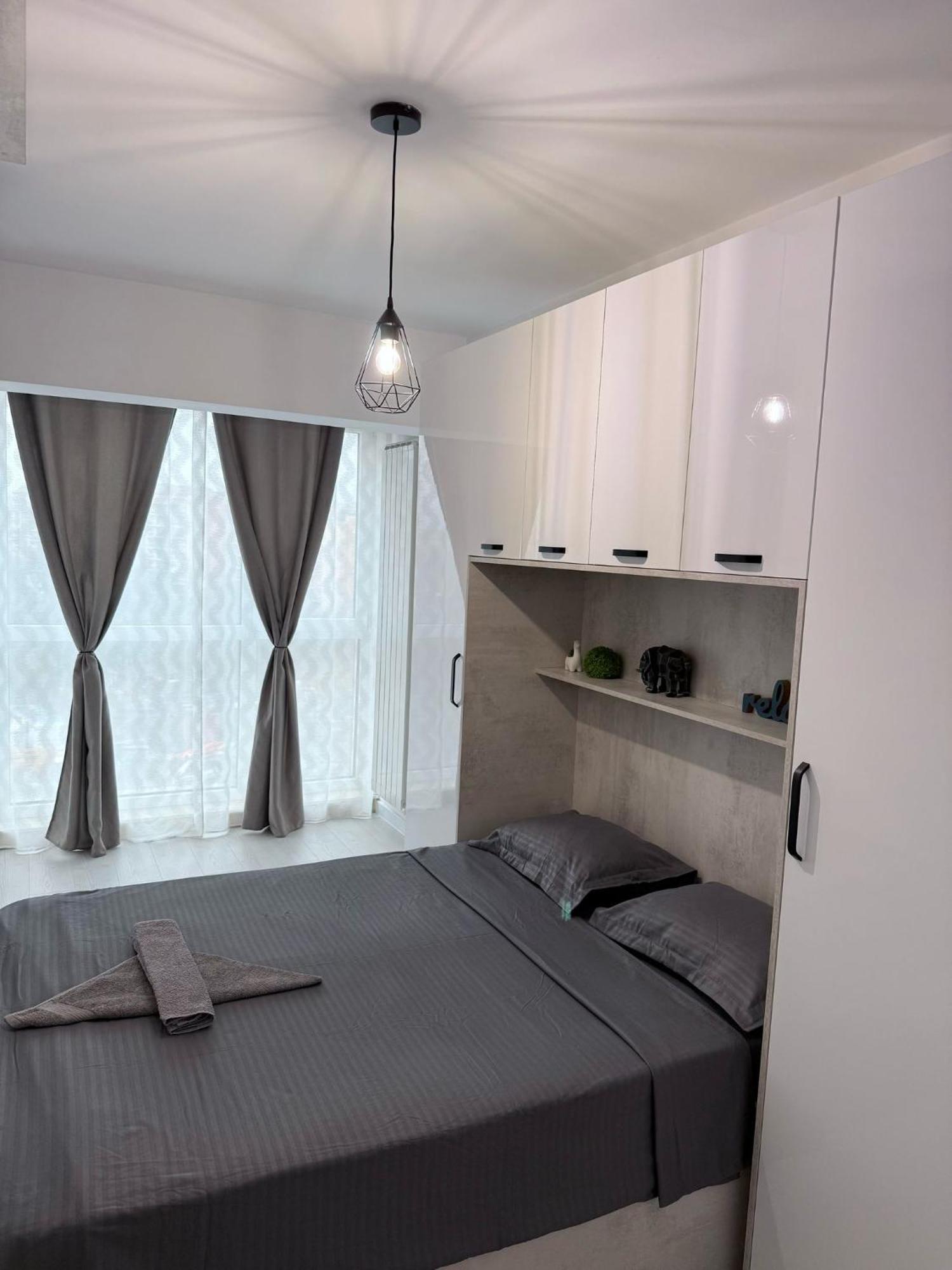 Sky View - Free Parking Appartement Iasi Buitenkant foto