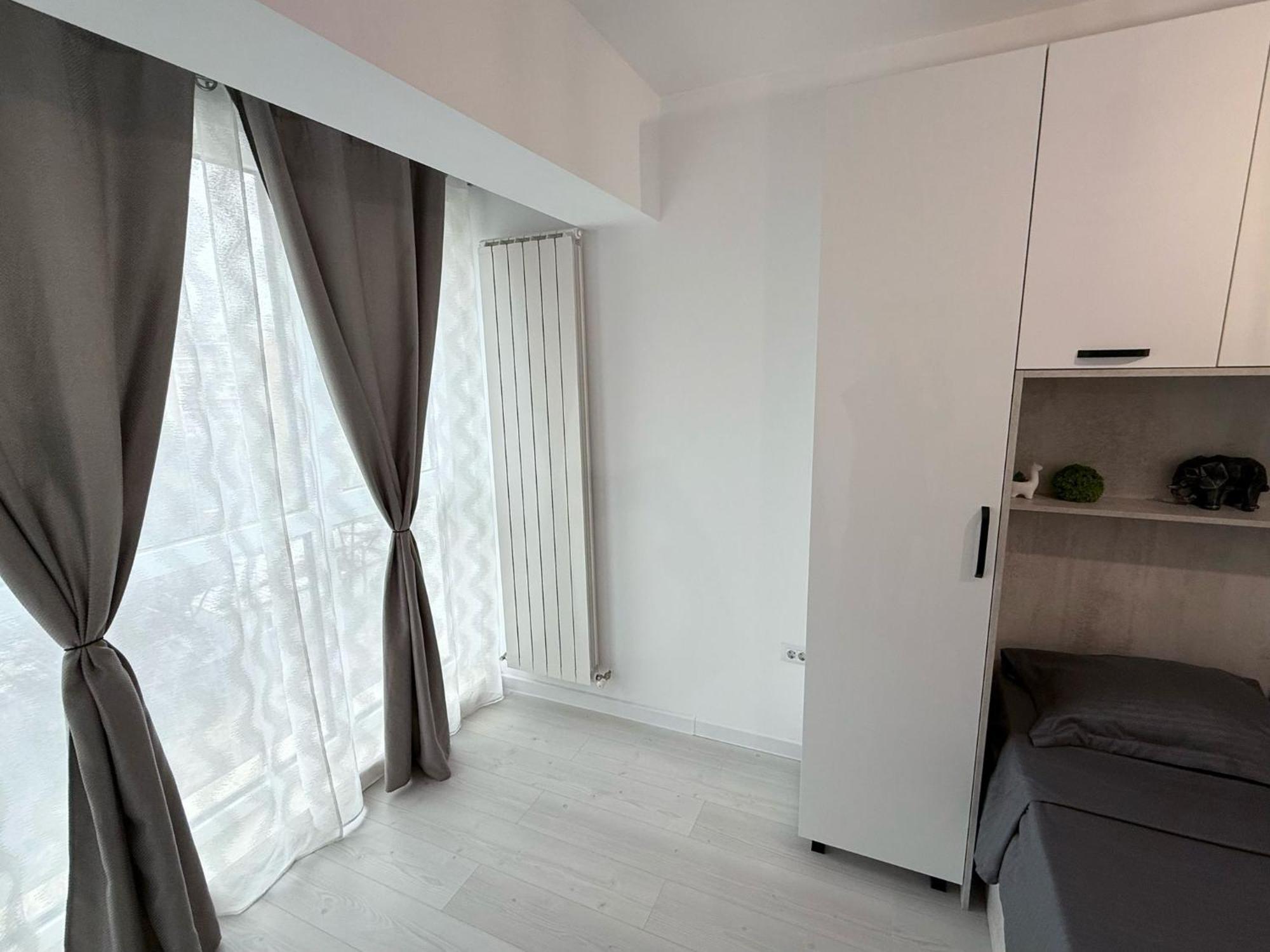 Sky View - Free Parking Appartement Iasi Buitenkant foto